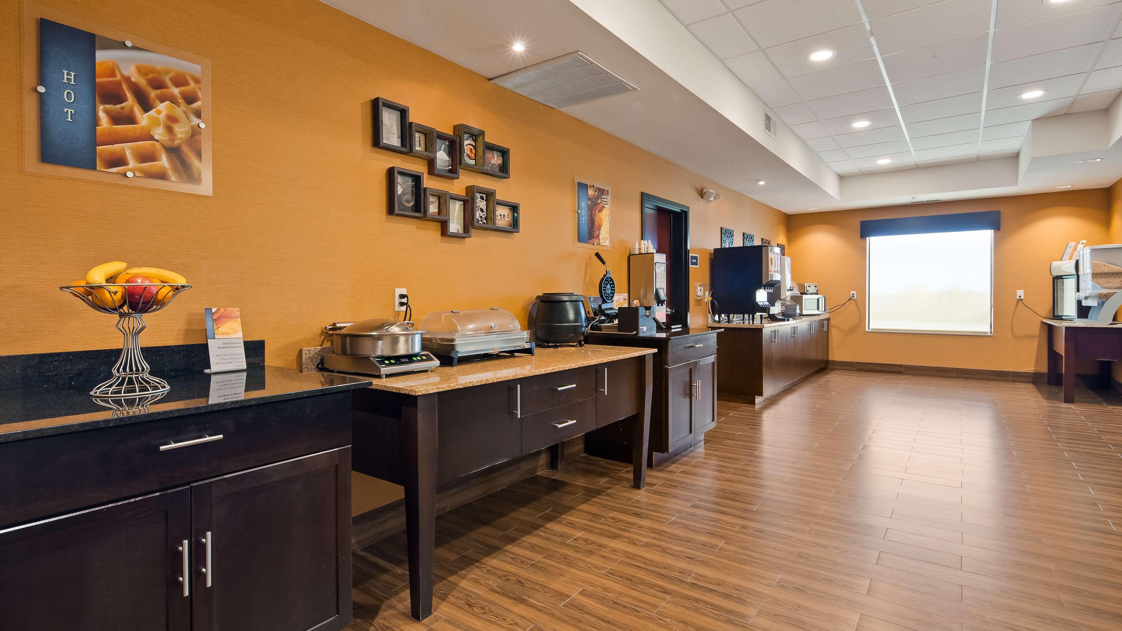 Best Western Plus Hiawatha Hotel Exterior foto